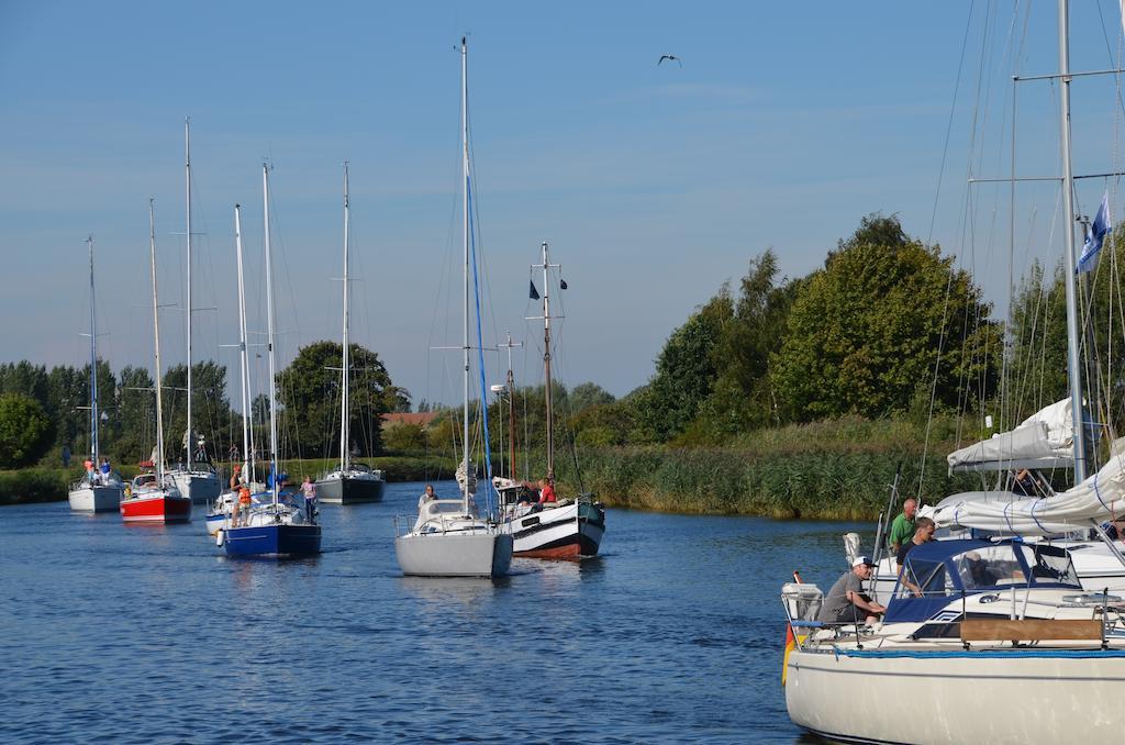 Hotel Zur Bruecke Greifswald Exteriör bild