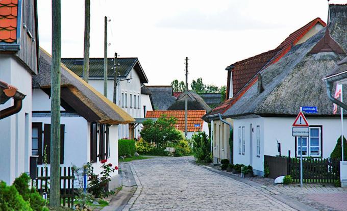 Hotel Zur Bruecke Greifswald Exteriör bild